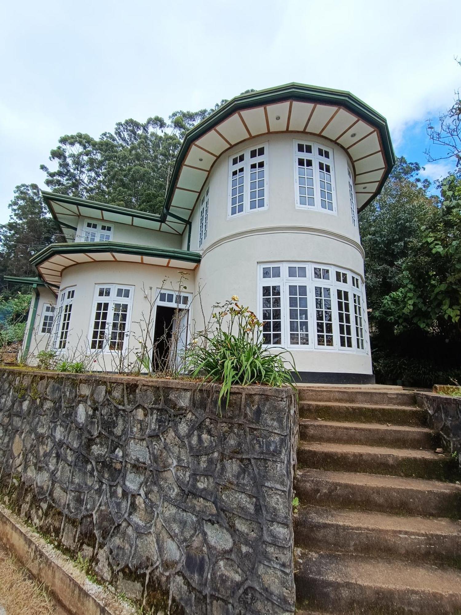 Magnolia Hideout *